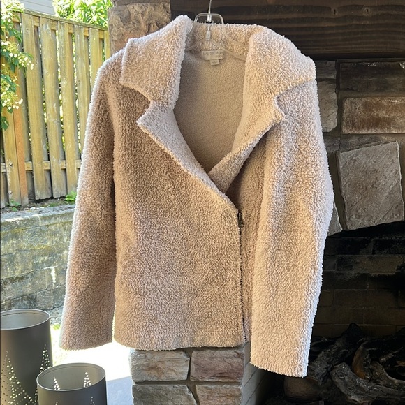 Barefoot Dreams Cozy Cream Teddy Jacket - Picture 6 of 8